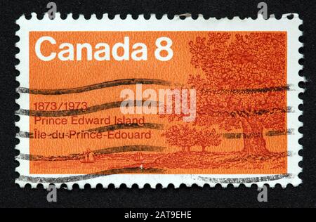 Timbre canadien, Timbre canadien, postes Canada, timbre utilisé, Canada 8 c, 8 cent, 1873-1973, Île-du-Prince-Édouard, ile du prince-édouard, Orange, Timbre orange Banque D'Images