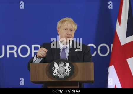 Bruxelles, Belgique. 18 octobre 2019. Boris Johnosn, Premier ministre du Royaume-Uni, parle du Brexit lors d'une conférence de presse au Conseil européen, les dirigeants de l'Union européenne se sont réunis après le premier jour du sommet de l'euro à Bruxelles, Belgique. Crédit: Nik Oiko/Sopa Images/Zuma Wire/Alay Live News Banque D'Images