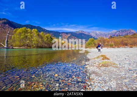 Bassin de Taisho et chaîne de montagnes de Hotaka au Japon. Banque D'Images