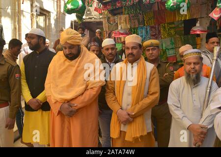 Ajmer, Inde. 31 janvier 2020. Sufi Basant est un festival indien dans la cour de Dargah Khwza Moinuddin Chishty à Ajmer, Rajasthan, Inde. (Photo De Shaukat Ahmed/Pacific Press) Crédit: Pacific Press Agency/Alay Live News Banque D'Images