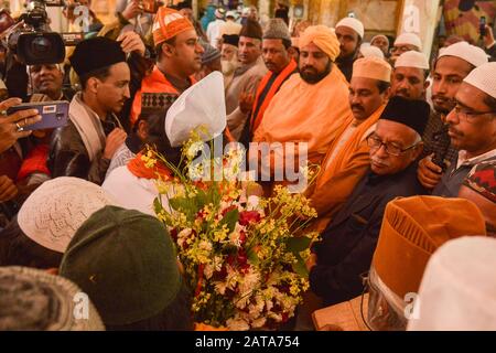 Ajmer, Inde. 31 janvier 2020. Sufi Basant est un festival indien dans la cour de Dargah Khwza Moinuddin Chishty à Ajmer, Rajasthan, Inde. (Photo De Shaukat Ahmed/Pacific Press) Crédit: Pacific Press Agency/Alay Live News Banque D'Images