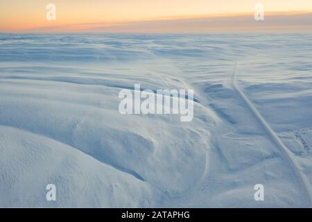 La péninsule de Nordkinn, recouverte de neige, se trouve près de Gamvik, Norwya Banque D'Images