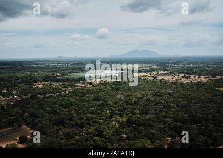 Vue sur l'aréal de Sigiriya sur le Sri Lanka Banque D'Images