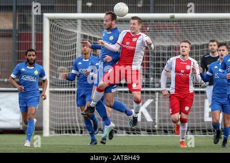 Spakenburg, Pays-Bas. 01 février 2020. Spakenburg, 01-02-2020, De Westmaat Tweede Divisie, Football Néerlandais, Saison 2019-2020, Joueur Aswh Jesper Van Den Bosch, Ijsselmeervogels Joueur Maikel De Harderdurant Le Match Crédit: Pro Shots/Alay Live News Crédit: Pro Shots/Alay Live News: Pro Shots/Alay Live Credit: Pro Shots/Alay Live News Credit: Pro Shots/Alay Live News Credit: Pro Shots/Alay Live News Credit: Pro Shots/Alay Live News Credit: Pro Shots/Alay Live News Banque D'Images