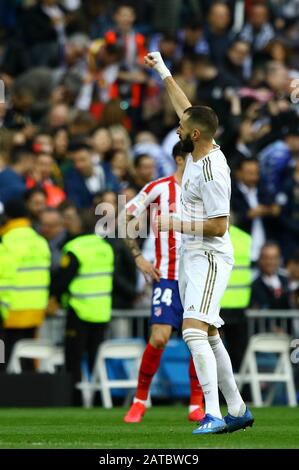 Madrid, Espagne. 01 février 2020. Madrid, Espagne; 01/02/2020.- Football Football de la Ligue espagnol match 22, 2019-2020 Real Madrid contre Atletico de Madrid tenu au stade Santiago Bernabeu, à Madrid. Score final 1-0 Real Madrid gagnant, Benema score objectif. Crédit: Juan Carlos Rojas/Picture Alliance | Usage Dans Le Monde/Dpa/Alay Live News Banque D'Images