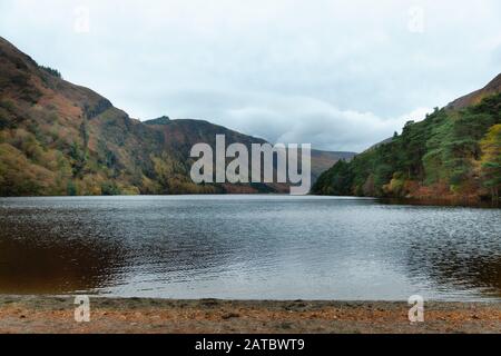 Glendalough Upper Lake En Automne, Parc National De Wicklow, Irlande Banque D'Images