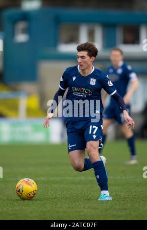 Cappielow Park, Greenock, Inverclyde, Royaume-Uni. 1 févr. 2020. Championnat Écossais De Football, Greenock Morton Contre Dundee Football Club; Oliver Crankshaw Of Dundee Credit: Action Plus Sports/Alay Live News Banque D'Images