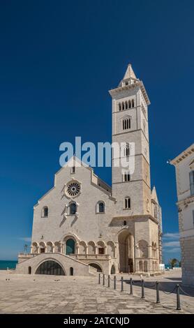 Cathédrale, style roman, XIIe siècle, Trani, Pouilles, Italie Banque D'Images