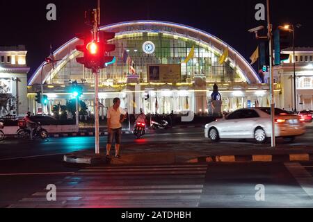 Pic montre: Stock de Thaïlande . Photo De La Gare De Hua Lamphong Par Gavin Rodgers/ Pixel8000 Banque D'Images