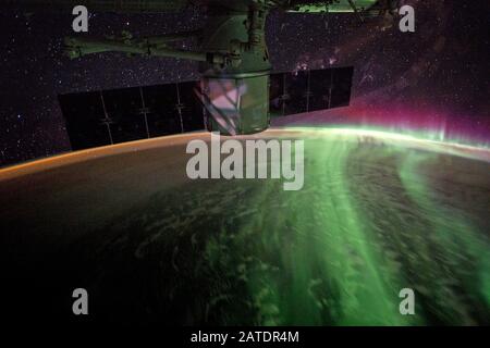 ISS - 19 août 2017 - les lumières du Sud - Aurora Australis - vu par un astronaute de la Station spatiale internationale sur l'hémisphère Sud Banque D'Images