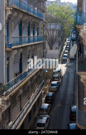 L'architecture française est répandue dans toute la ville d'Alger, preuve de l'aventure coloniale française en Algérie Banque D'Images