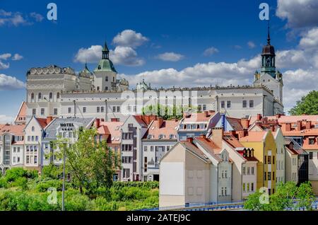 Szczecin, Province De Pomeranian Ouest, Pologne. Bâtiments nouvellement construits à l'extérieur de bailey du château de Pomeranian Dukes. Banque D'Images