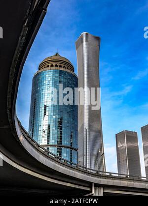 Pékin, CHINE 24.022019: Quartier central des affaires - CBD City Skyline. Gratte-ciel modernes dans le centre financier DE PÉKIN. Banque D'Images