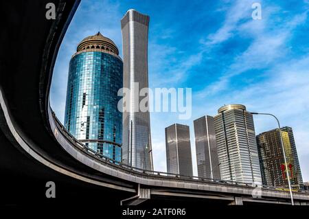 Pékin, CHINE 24.022019: Quartier central des affaires - CBD City Skyline. Gratte-ciel modernes dans le centre financier DE PÉKIN. Banque D'Images