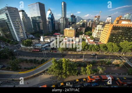 Santiago, CHILI 15 JANVIER 2016 - Centre Costanera - Santiago - Chili. Centre d'affaires de Santiago Banque D'Images