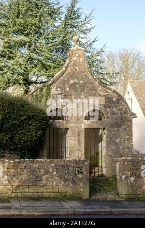 Bisley, un petit village du Gloucestershire dans les Cotswolds du Sud, The Lock Up Banque D'Images