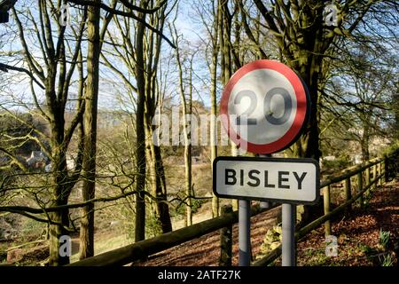 Bisley, un petit village du Gloucestershire dans les Cotswolds du Sud, est à quelques kilomètres à l'est de la ville populaire de Stroud. Banque D'Images