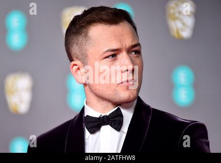 Taron Egerton a assisté aux 73ème prix du film de l'Académie britannique qui ont eu lieu au Royal Albert Hall, Londres. Banque D'Images