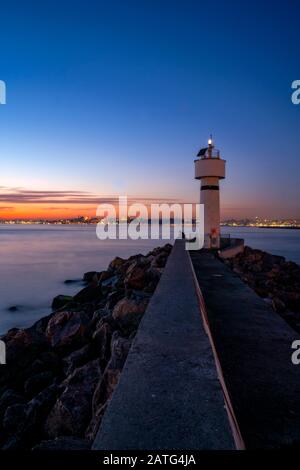 Mer du bosphore d'Istanbul au coucher du soleil Banque D'Images