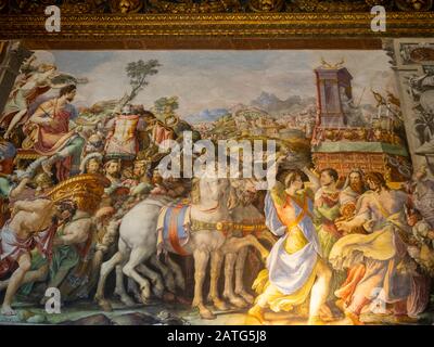 Triomphe de Furius Camillus par Francesco Salviati, fresque murale, à la salle d'audience, Palazzo Vecchio, Florence Banque D'Images