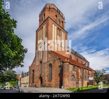 Église Gothique Saint-Pierre De Brick Évangélique À Wolgast Sur La Côte Baltique, Vorpommern-Greifswald, Mecklembourg-Poméranie-Occidentale, Allemagne Banque D'Images