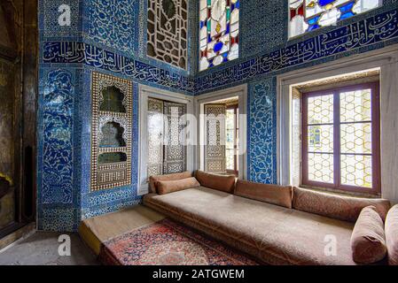 Istanbul - JAN 01 : intérieur du palais de Topkapi et vitraux à Istanbul le 1er janvier. 2020 en Turquie Banque D'Images