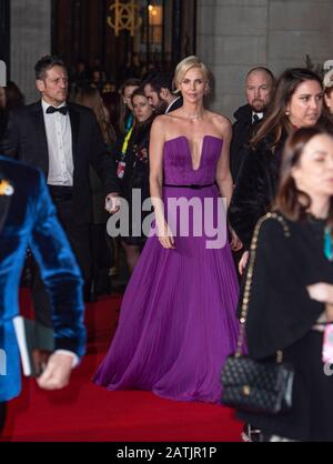 Londres, ANGLETERRE - 02 FÉVRIER : Charlize Theron assiste aux EE British Academy Film Awards 2020 Après le parti à l'hôtel Grosvenor House le 02 février Banque D'Images