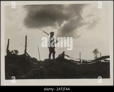 The British Western Front Description: Une Annotation De Sentinelle Anzac: British Western Front. Une sentinelle ANZAC (Australian and New Zealand Army corps) Date : {1914-1918} mots clés : première Guerre mondiale, fronts, inscriptions Banque D'Images