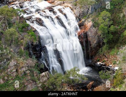 Exposition Prolongée Des Chutes Mckenzie Au Parc National Des Grampians Victoria Australie Banque D'Images