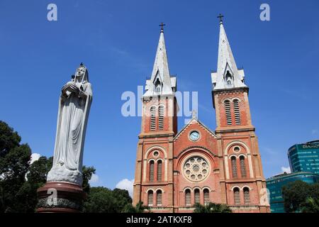 Cathédrale Notre Dame, Ho Chi Minh Ville, Saigon, Vietnam, Asie Du Sud-Est, Asie Banque D'Images