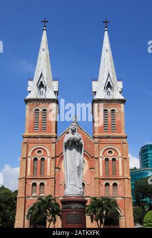 Cathédrale Notre Dame, Ho Chi Minh Ville, Saigon, Vietnam, Asie Du Sud-Est, Asie Banque D'Images