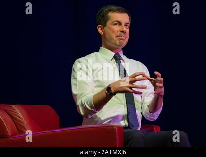 3 avril 2019, Northeastern University, Boston, Massachusetts, États-Unis: Le candidat démocrate à la présidence Pete Buttigieg a fait campagne durant le millénaire en politique à l'Université Northeastern de Boston. Banque D'Images