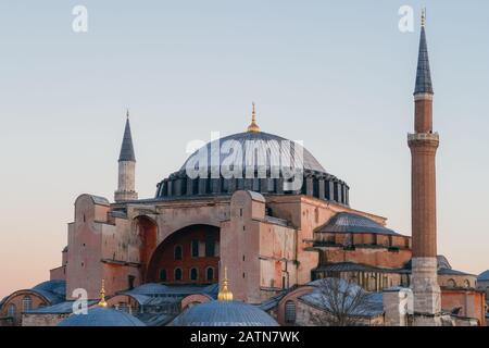 Istanbul, Turquie - 11 Janvier 2020: Turquie Istanbul Vue Élevée De La Mosquée Sainte-Sophie Banque D'Images