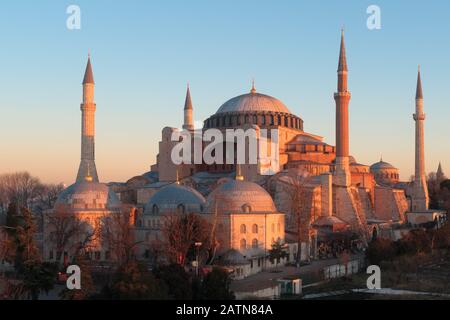 Istanbul, Turquie - 11 Janvier 2020: Turquie Istanbul Vue Élevée De La Mosquée Sainte-Sophie Banque D'Images
