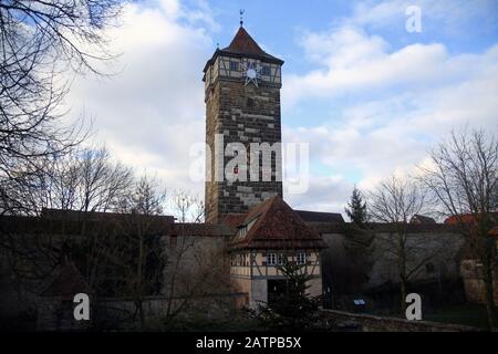 La tour d'entrée de Rothenburg ob der Tauber en hiver en Allemagne Banque D'Images