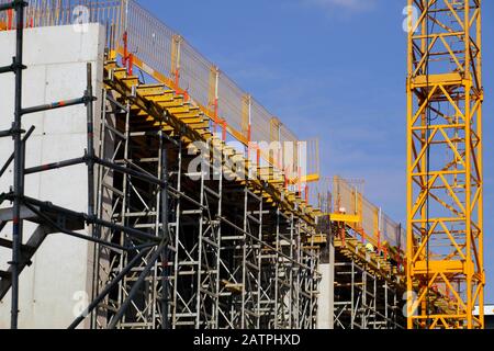 Travaux préparatoires pour le coulage de sols en béton dans le bâtiment. Site de construction. Banque D'Images