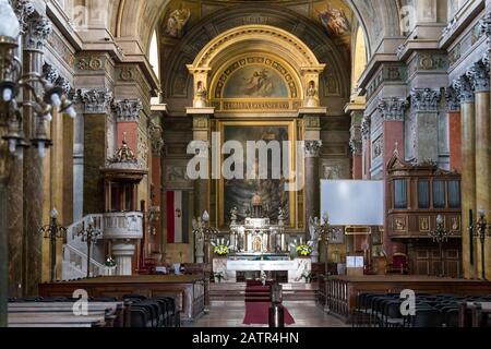 Budapest, EGER - 22 AOÛT 2017 : éléments de l'intérieur de la basilique Saint-Jean, Eger on Hungary Banque D'Images