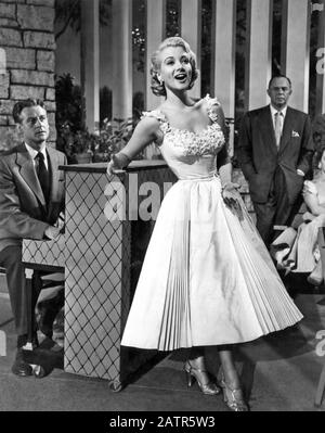 Monica LEWIS (1922-2015) chanteuse américaine de jazz et actrice de cinéma dans le film de 1952 « Tout Ce que j'Ai Est Le Vôtre » Banque D'Images