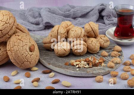 biscuits italiens cantuccini. biscuits aux amandes douces (amaretti). Banque D'Images