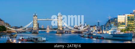 Tower Bridge sur la Tamise, Londres, Angleterre Banque D'Images