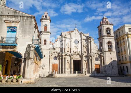 Cathédrale de San Cristobal, Plaza de la Cathédrale, Vieille ville, site classé au patrimoine mondial de l'UNESCO ; la Havane, Cuba Banque D'Images