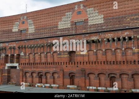 Vue interne montrant la brique du Kongresshalle (salle des congrès), qui fait partie des lieux de rassemblement nazis à Nuremberg, en Allemagne. Banque D'Images