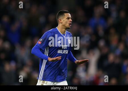 Cardiff, Royaume-Uni. 04 février 2020. Robert Glatzel de Cardiff City célèbre après avoir obtenu ses équipes 2ème but. Emirates FA Cup, 4ème match de replay, Cardiff City v Reading au Cardiff City Stadium le mardi 4 février 2020. Cette image ne peut être utilisée qu'à des fins éditoriales. Utilisation éditoriale uniquement, licence requise pour une utilisation commerciale. Aucune utilisation dans les Paris, les jeux ou une seule édition de club/ligue/joueur. Pic par Andrew Orchard/Andrew Orchard sports photographie/Alay Live news crédit: Andrew Orchard sports photographie/Alay Live News Banque D'Images