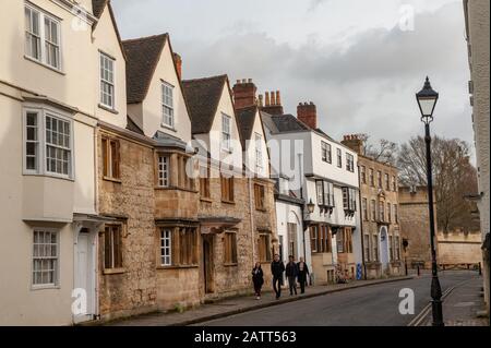 Oxford, Angleterre, Royaume-Uni. 2 février 2020 Hollywell Street dans la ville universitaire d'Oxford, en Angleterre Banque D'Images