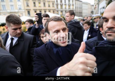 Cracovie, Pologne. 04 février 2020. Président français, Emmanuel Macron lors de la visite.deuxième journée de la visite officielle du Président Emmanuel Macron en Pologne. Après des réunions bilatérales fructueuses, la Pologne et la France ont signé un programme de coopération dans le cadre de leur "partenariat stratégique" et un futur sommet entre l'Allemagne, la France et la Pologne a été annoncé au sein du triangle de Weimar. Crédit: Sopa Images Limited/Alay Live News Banque D'Images