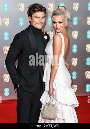 ROYAUME-UNI. 02 février 2020. Oliver Cheshire et Pixie Lott ont assisté aux British Academy Film Awards au Royal Albert Hall de Londres. Crédit: Sopa Images Limited/Alay Live News Banque D'Images