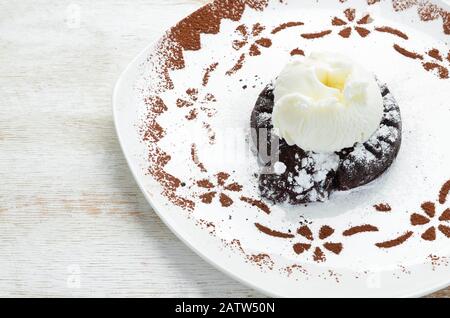 Glace au chocolat Fondan. Vue de dessus. Espace libre pour votre texte. Banque D'Images