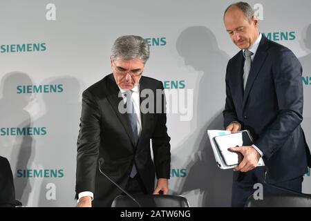 V.li; JOE KAESER (PDG, Président de la direction), Roland Busch (Directeur de la technologie et membre de la direction de Siemens AG), conférence de presse avant l'Assemblée générale annuelle de Siemens 2020 le 5 février 2020 à l'Olympiahalle de Muenchen. | utilisation dans le monde entier Banque D'Images