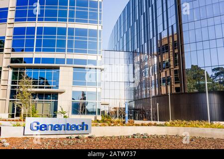 2 févr. 2020 South San Francisco / CA / USA - siège de Genentech dans la Silicon Valley; Genentech, Inc., est une société américaine de biotechnologie qui Banque D'Images