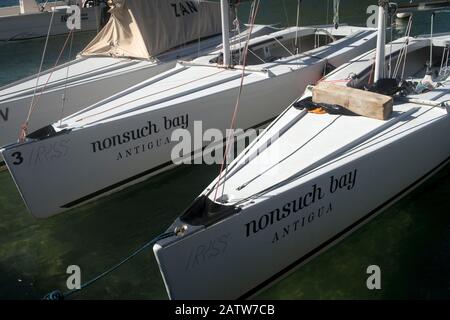 Bateaux à voile au Nonsuch Bay Resort sur Antigua Banque D'Images
